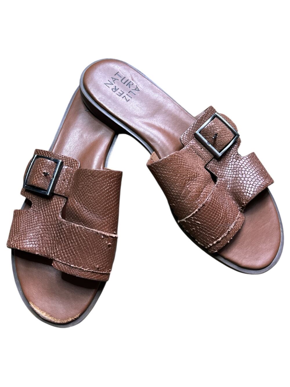 Naturalizer Faryn Brown Brazil Nut Leather Embossed Slip On Slide Sandal Size 10
